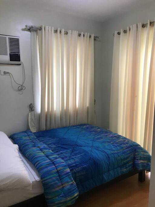 3 Bedrooms 3 Baths Victorian Style Townhouse Fully Furnished バタンガス エクステリア 写真